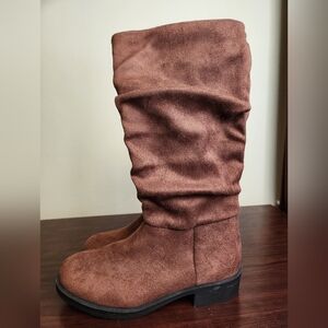 Steve Madden Women's Knee High Boot (size 5)